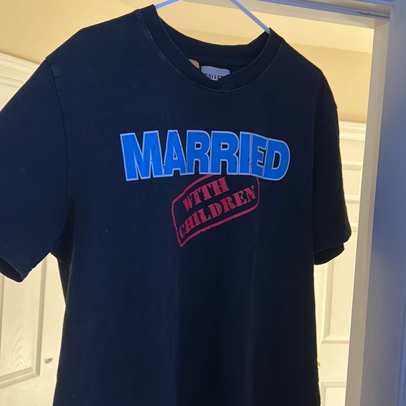 Married W/ Children Gallery Dept. Tee